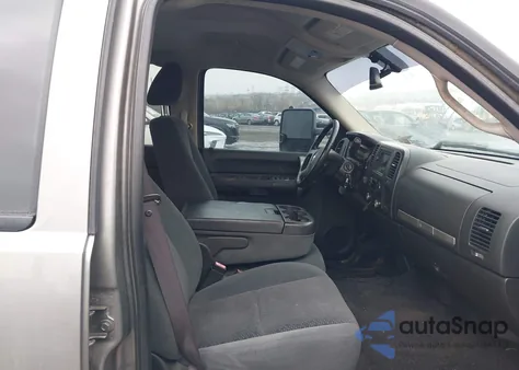 2008 Chevrolet Silverado 2500Hd Lt1 z USA, uszkodzony, nr VIN 1GCHK23608F100228